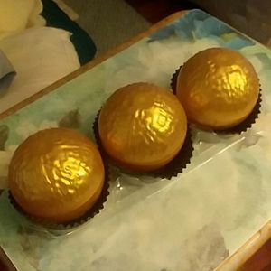 Golden Candy Balls